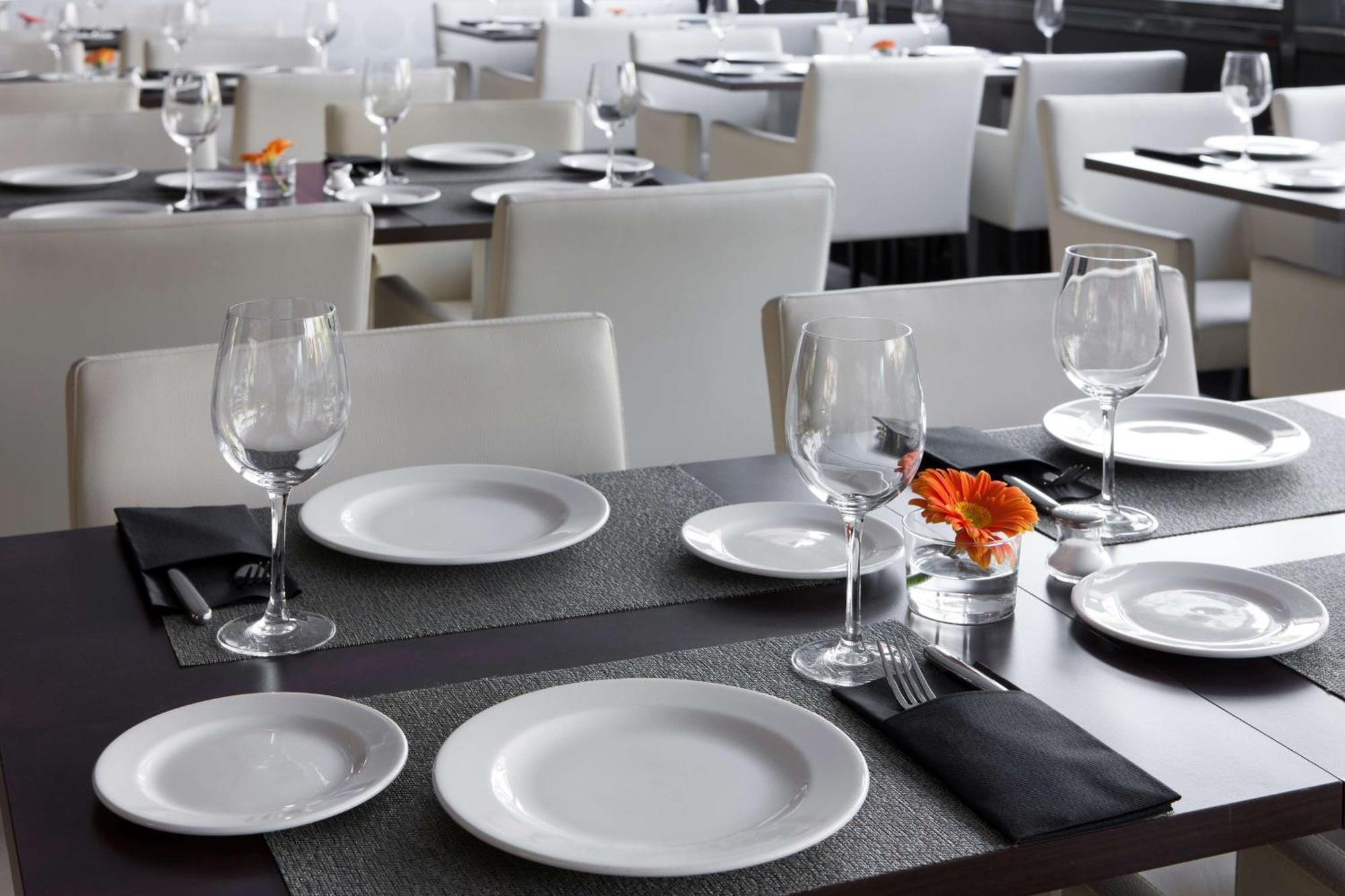 Nh Madrid Ribera Del Manzanares Hotel Luaran gambar